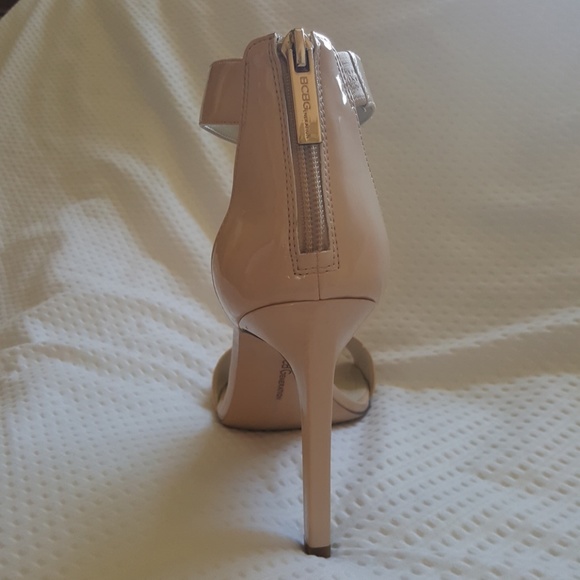 Sandals - Picture 3 of 3